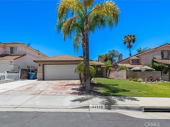3rd image of 44539 Lauriano Dr