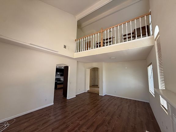 4th image of 1894 Matin Cir Unit 177