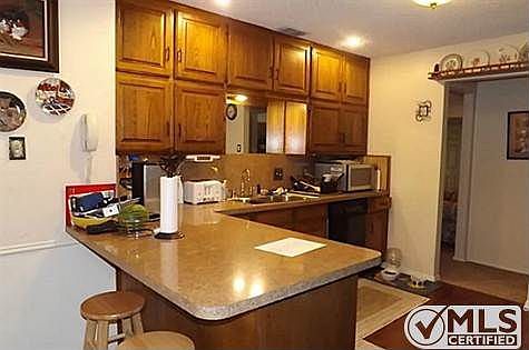 4th image of 3900 Twin Creek Dr