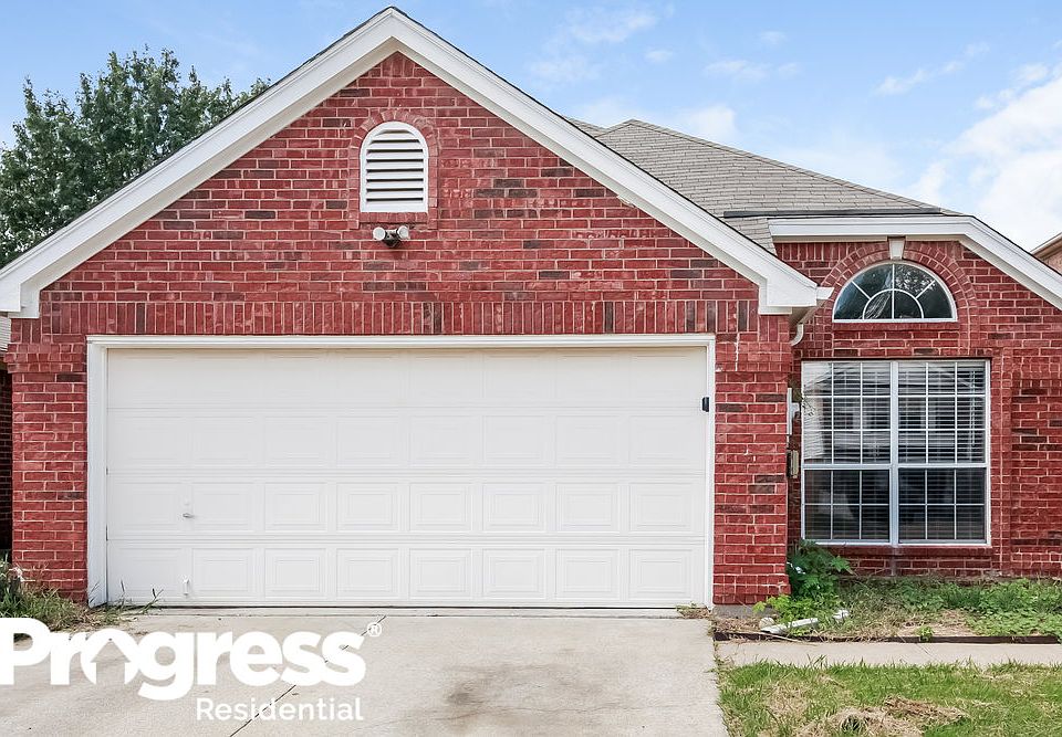1st image of 926 Azalia Dr