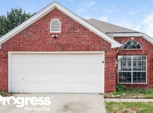 926 Azalia Dr, Lewisville, TX 75067