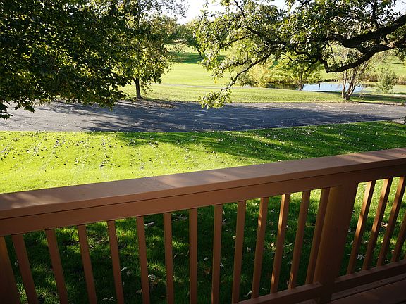 4th image of 12 Village Woods Dr #12