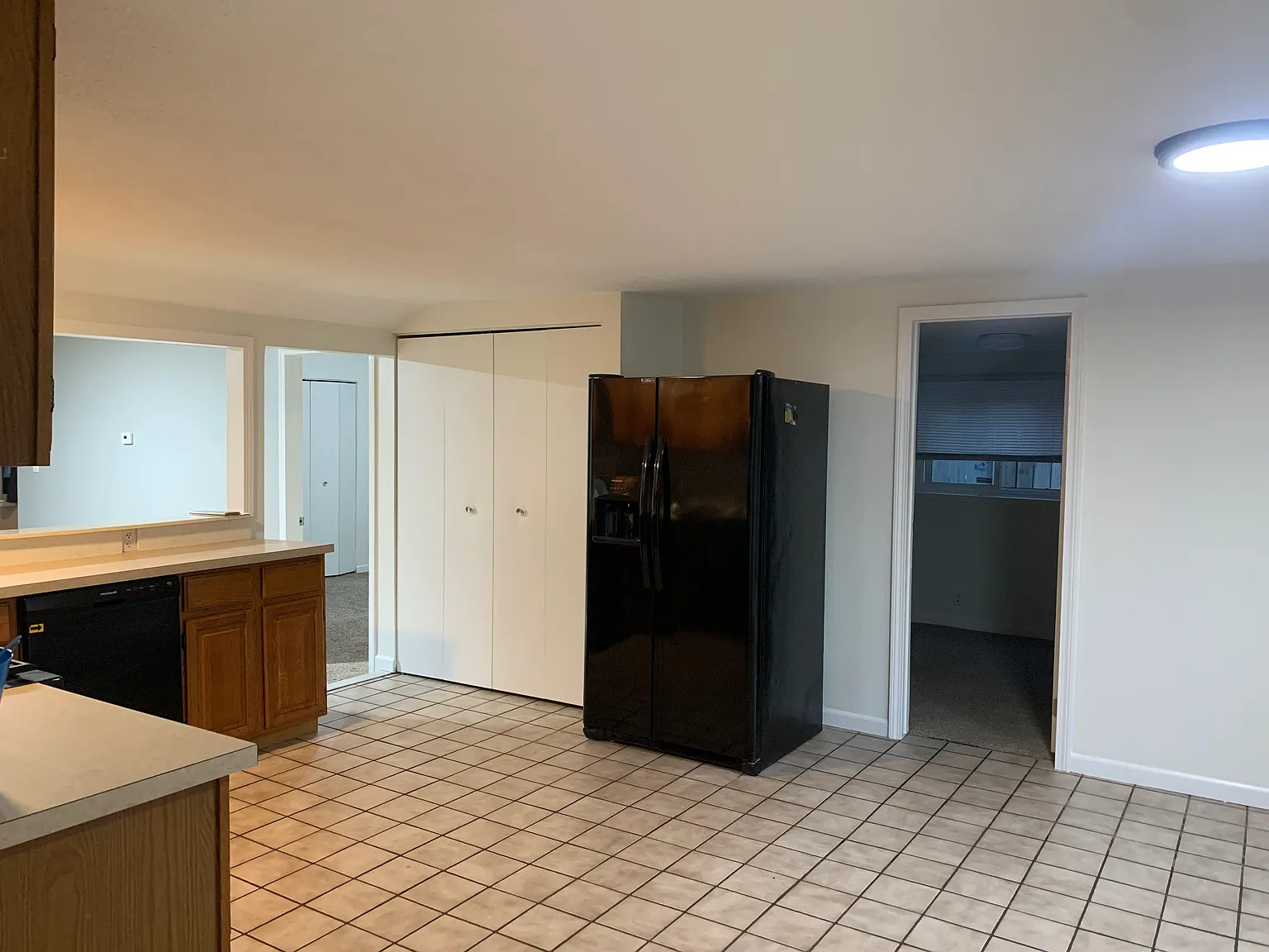 4 bed, 2112 sqft, $2,500 — Photo 3