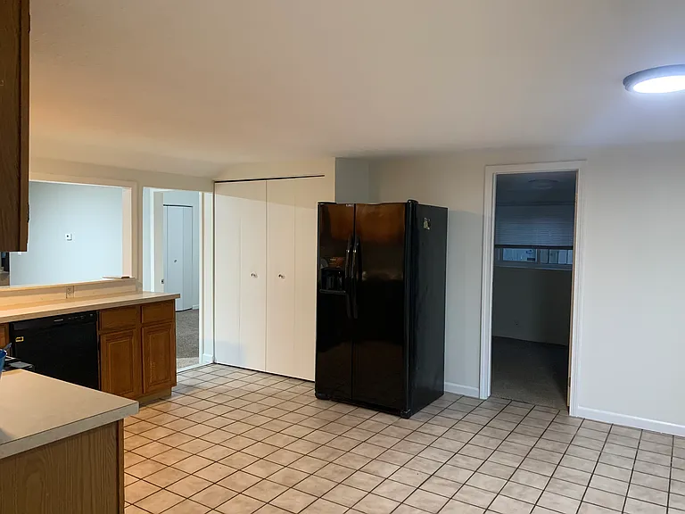 8346 N Grace St — Photo 3