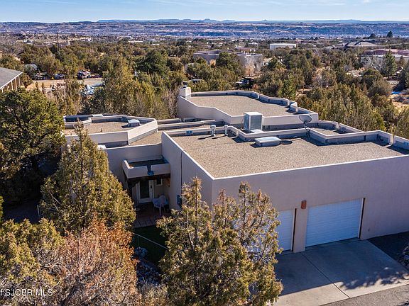 2nd image of 5301 Mesa Del Oso