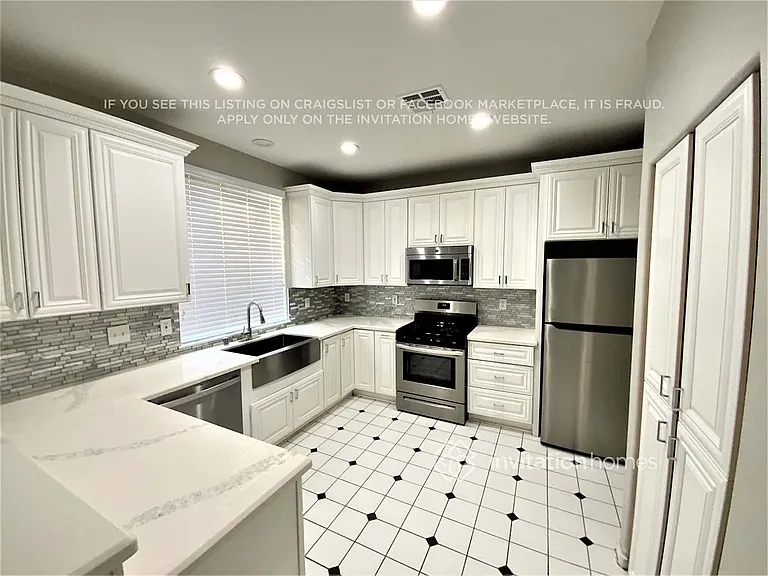 5509 Flora Spray St — Photo 8