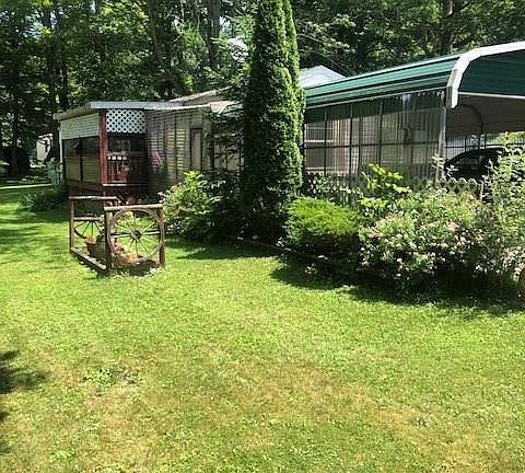 2nd image of 8818 Oak Dr #44