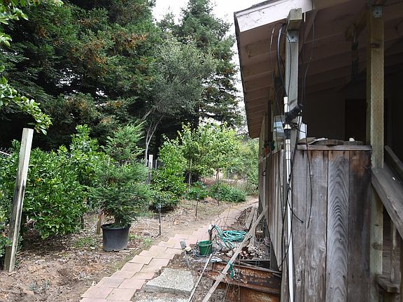 3rd image of 1943 San Miguel Canyon Rd