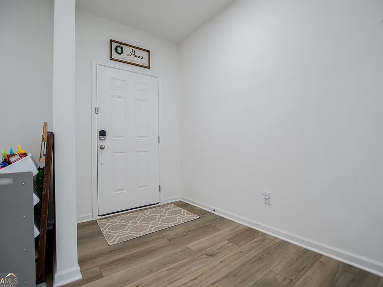 194 Rivulet Dr — Photo 5