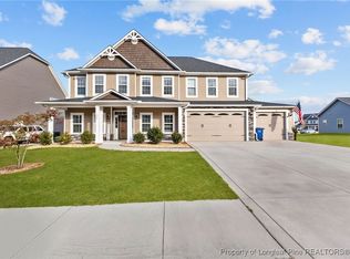 136 Huntley Ct, Raeford, NC 28376