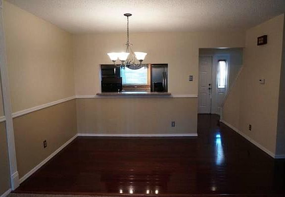 3rd image of 10336 Corbeil Dr