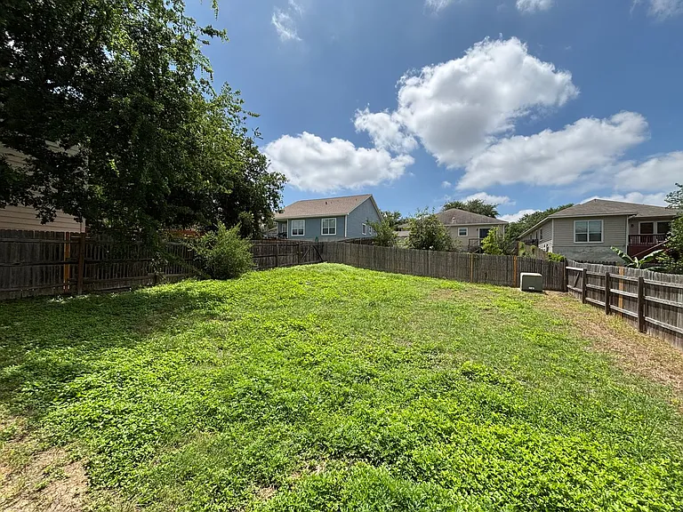 6626 Clovis Ct — Photo 18