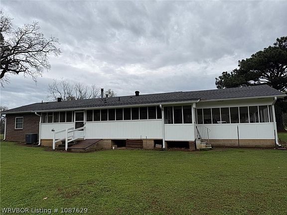 5th image of 2011 W Clark Rd