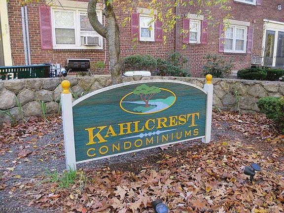 Country setting, close to downtown