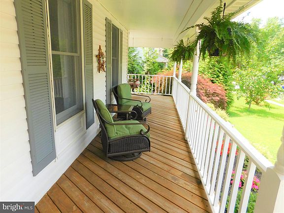 3rd image of 1030 Alexandria Way