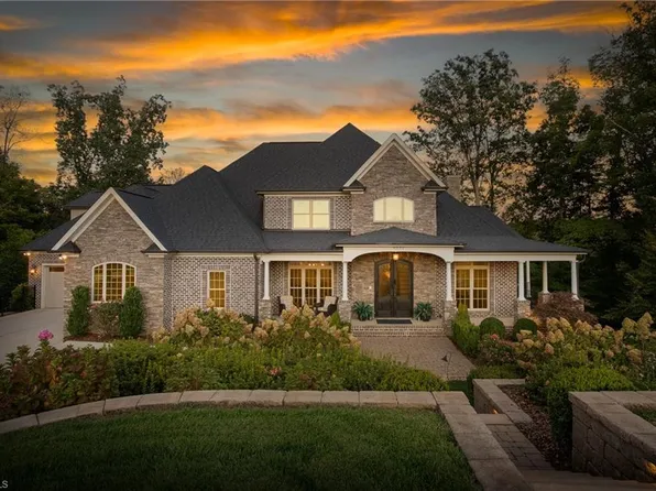 8501 Robert Jessup Dr, Greensboro, NC 27455