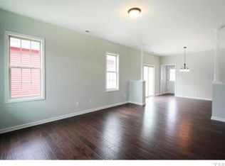 102 Plott Hound Dr, Clayton, NC 27520