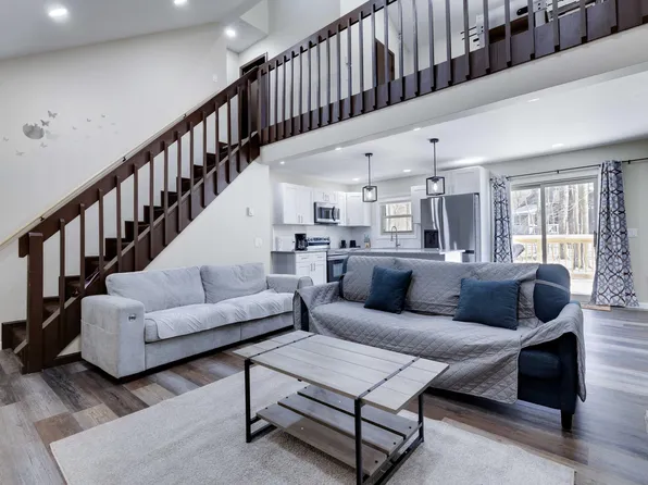 3107 Carobeth Dr, Tobyhanna, PA 18466