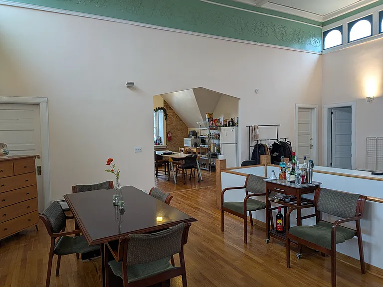 503 E Buffalo St #9 — Photo 5