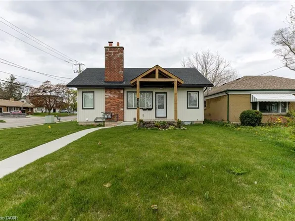 1030 Queens Blvd, Kitchener, ON N2M 1B7