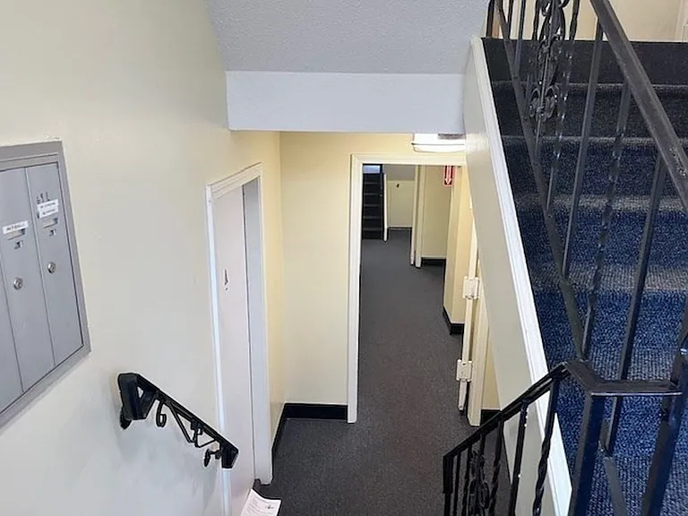 69 Nicholas Rd #B — Photo 16