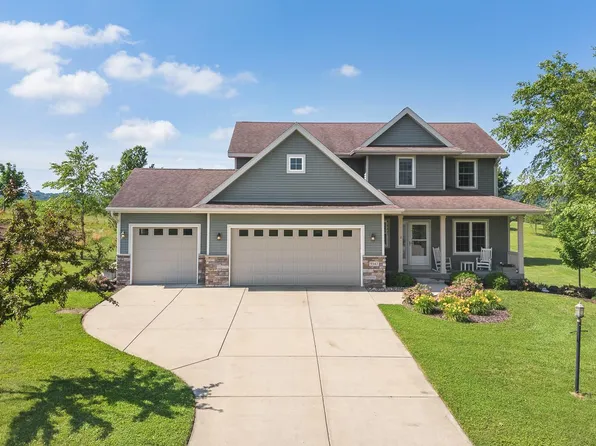9347 Jenny Lind Ln, Sauk City, WI 53583