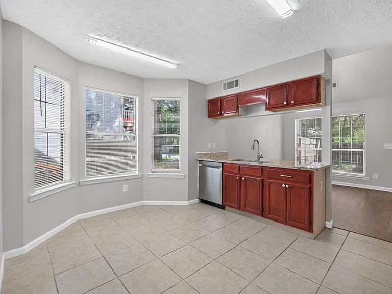 2949 Weston Brook Ln — Photo 19