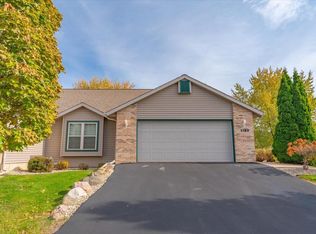 1192 Sawyer Way, Sun Prairie, WI 53590