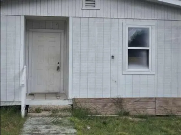 1800 Victoria Dr, Brownsville, TX 78521