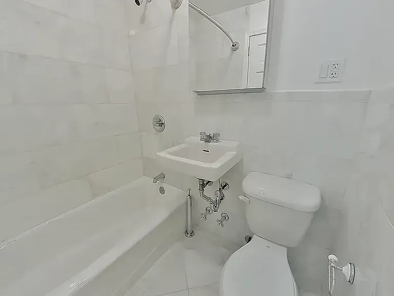 417 3rd Ave #1C — Photo 6