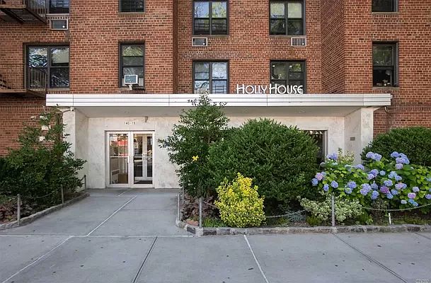 1st image of 14015 Holly Ave APT 3M