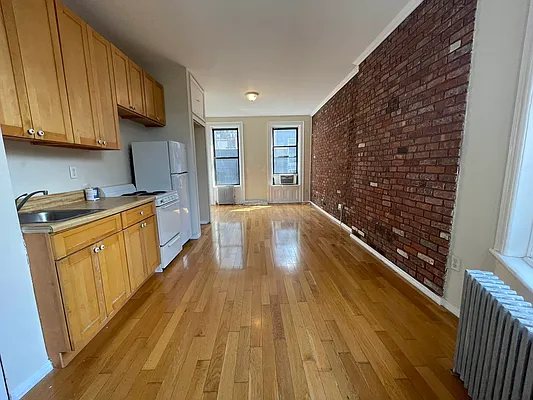 Rented by Best Apartments North Inc | media 12