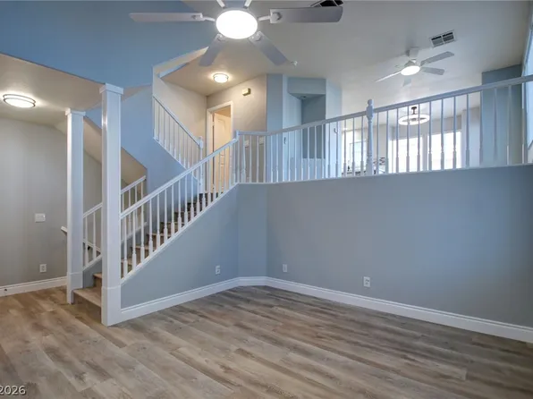 8401 Tiger Woods Ave, Las Vegas, NV 89128