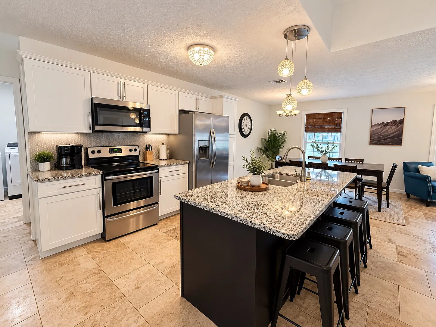 4 bed, 1587 sqft, $4,100 — Photo 2