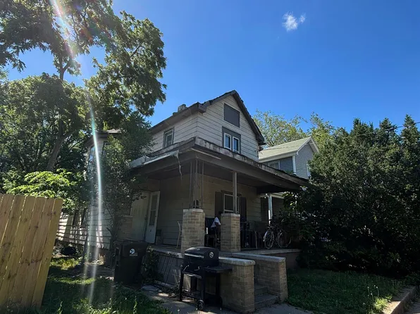 307 S Webster St, Peoria, IL 61605
