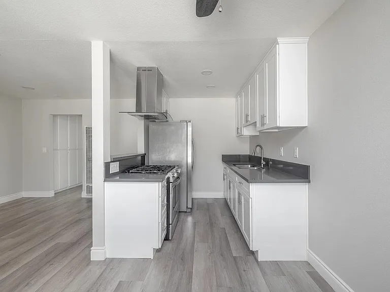 1628 W 218th St #3 — Photo 13