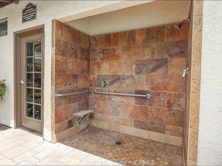 30 Corniche Dr #D — Photo 24