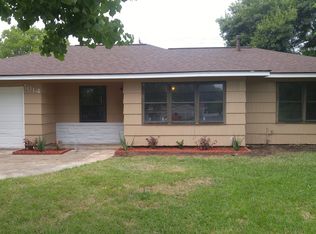 1014 W 9th St, Freeport, TX 77541