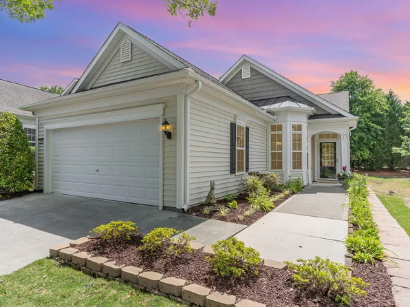 204 Callum Pl, Cary, NC 27519