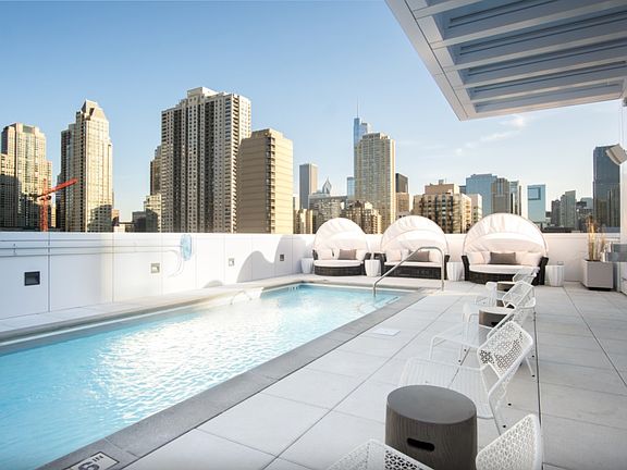 5th image of 126 W Chicago Ave #203