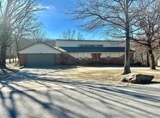 10 Cottonwood Rd, McAlester, OK 74501
