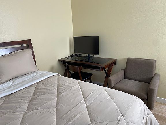 2nd image of 43511 Vista Del Mar