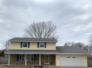 1909 N Douglas St, Appleton, WI 54914