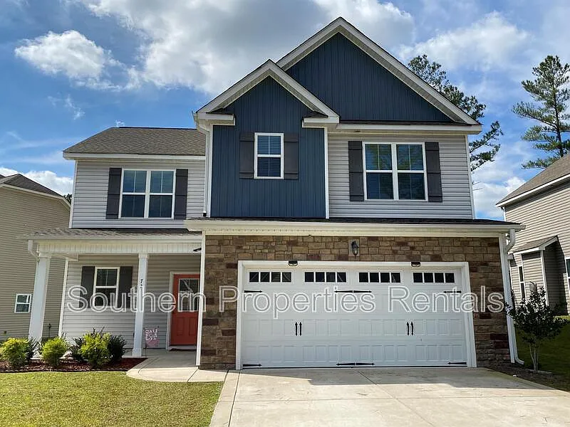 4 bed, 2.5 bath, 1941 sqft, $1,975 — Photo 1