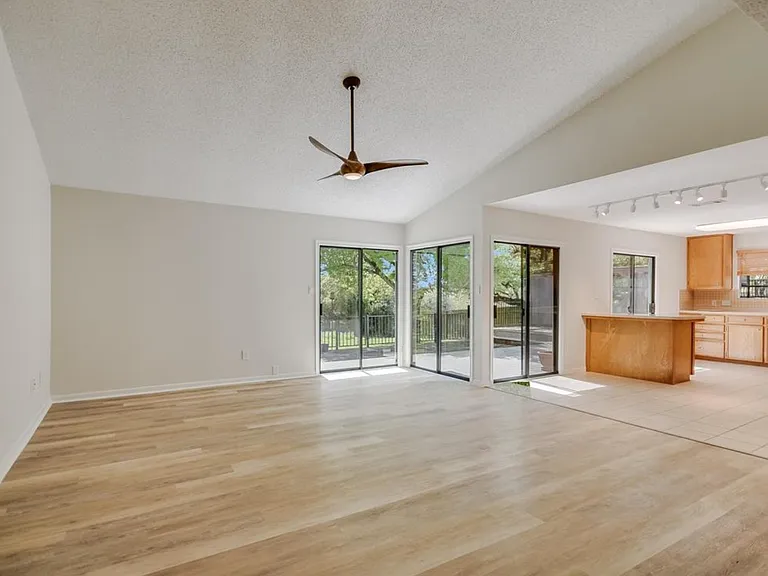 15003 Mettle Dr — Photo 7