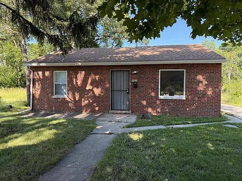 2151 Clark Rd Photo 1