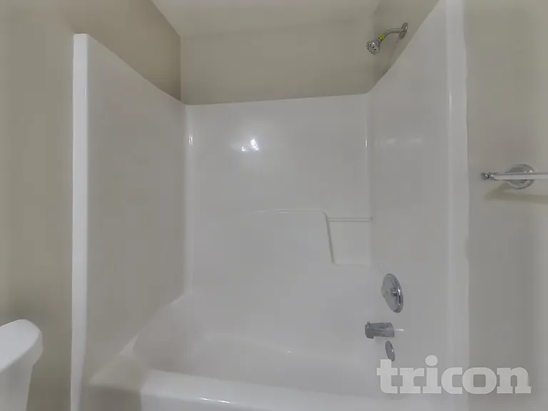 225 Lossie Ln — Photo 13