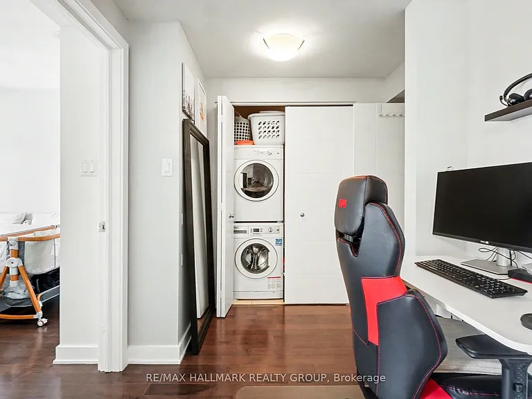 40 Nepean St #1502 — Photo 12