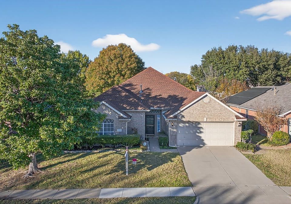 1st image of 3921 Larkspur Dr