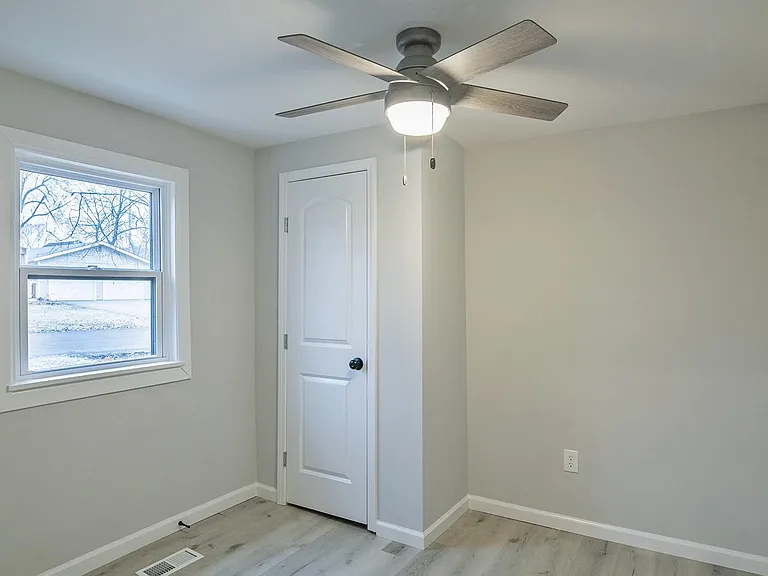 1020 Ash St #1020 — Photo 9